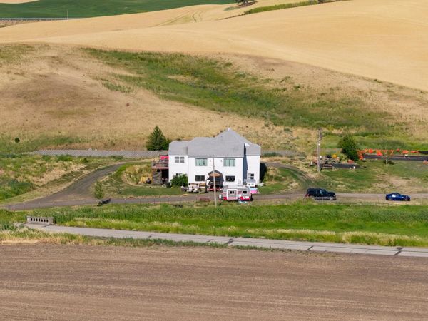 1442 Old Thomton Hwy, Rosalia, WA 99170