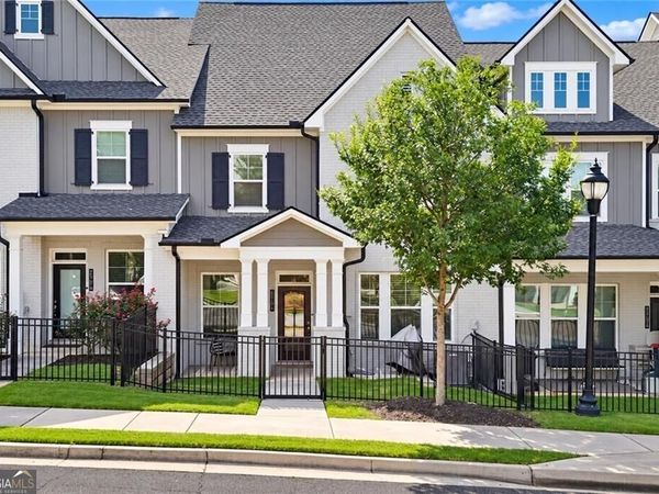 2784 Bell Drive SE, Smyrna, GA 30080