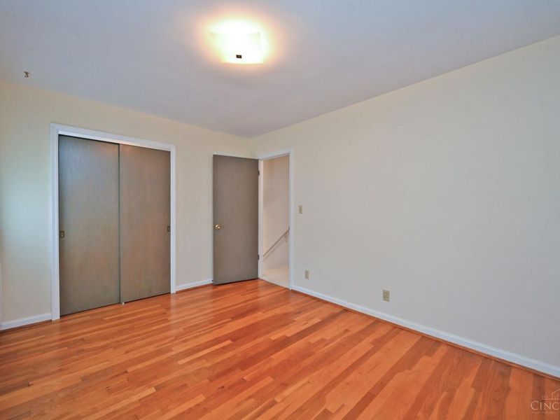 8397 Holiday Hills Drive, Cincinnati, OH 45255 Photo 27