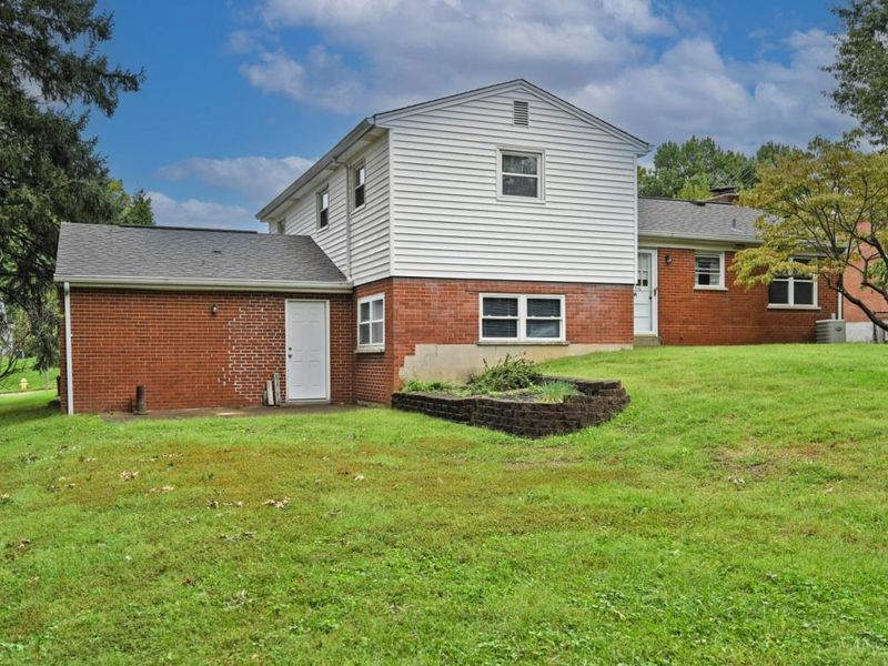 8397 Holiday Hills Drive, Cincinnati, OH 45255 Photo 41