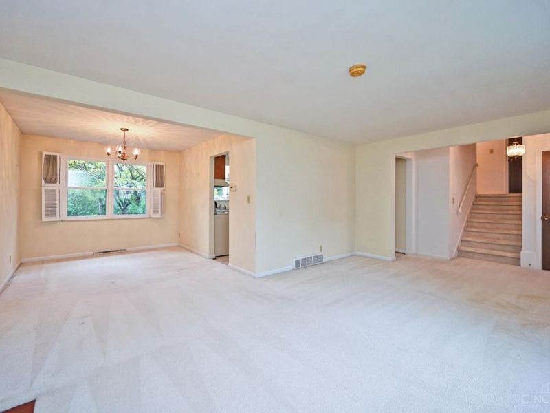 8397 Holiday Hills Drive, Cincinnati, OH 45255 Photo 8