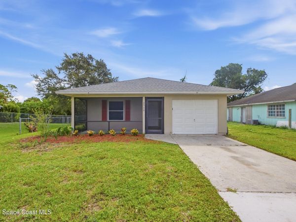 1530 18th Avenue SW , Vero Beach, FL 32962