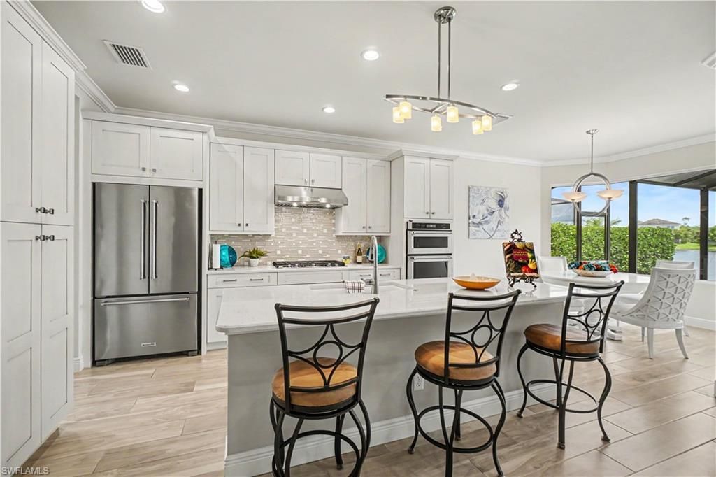 9062 Montserrat Dr, Naples, FL 34114 Photo