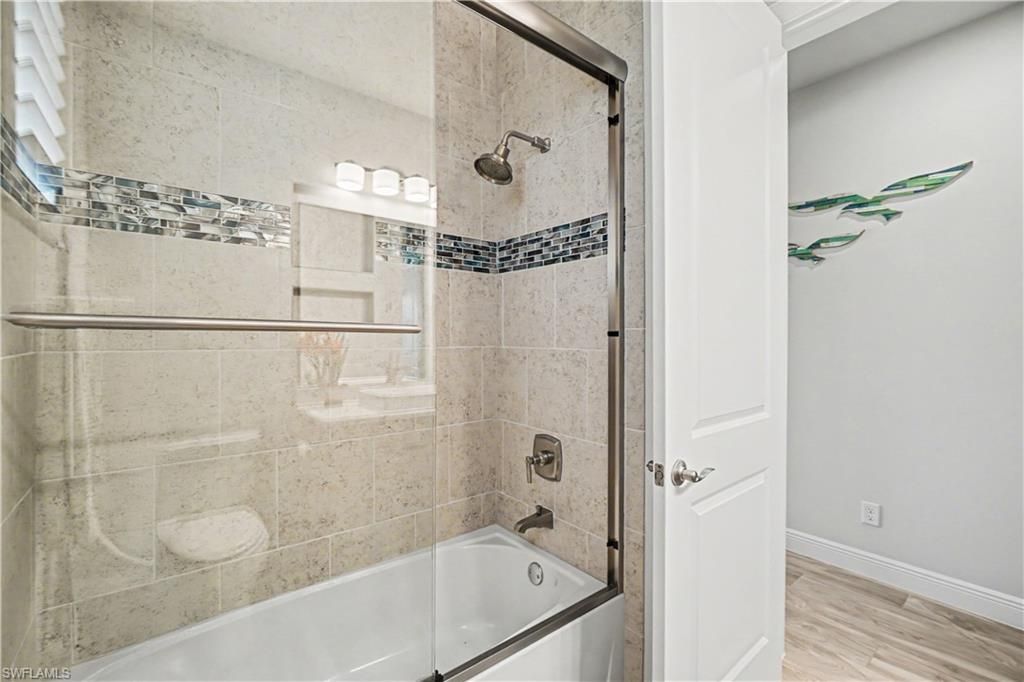 9062 Montserrat Dr, Naples, FL 34114 Photo