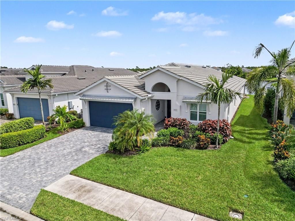 9062 Montserrat Dr, Naples, FL 34114 Photo