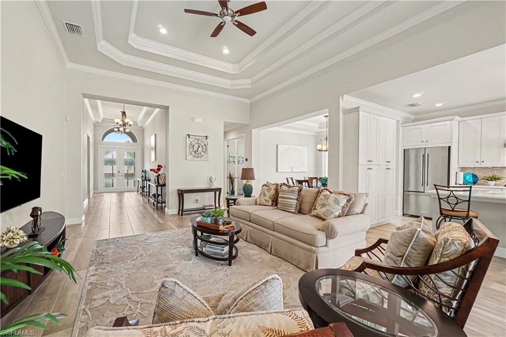9062 Montserrat Dr, Naples, FL 34114 Photo
