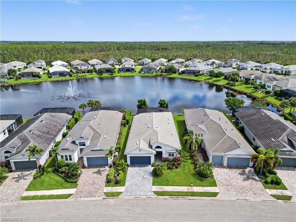 9062 Montserrat Dr, Naples, FL 34114 Photo