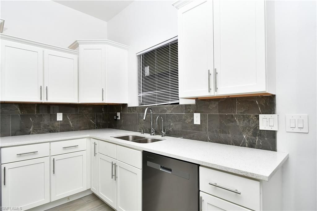 857/859 Eisenhower Blvd, Lehigh Acres, FL 33974 Photo