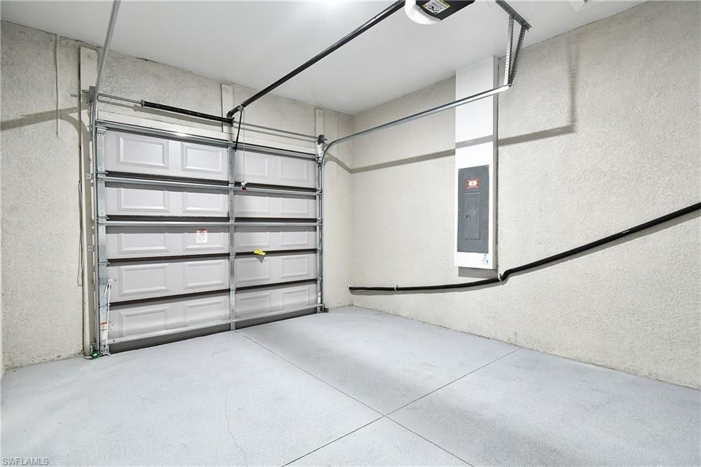 857/859 Eisenhower Blvd, Lehigh Acres, FL 33974 Photo