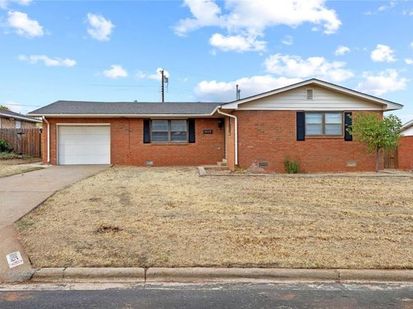 1015 E Kee Street, Weatherford, OK 73096