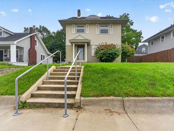 1211 W Michigan Avenue, Jackson, MI 49202