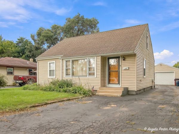 1124 Fulton Avenue , Winthrop Harbor, IL 60096