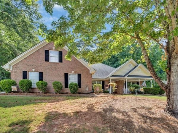 30 Bermuda Way , Covington, GA 30016