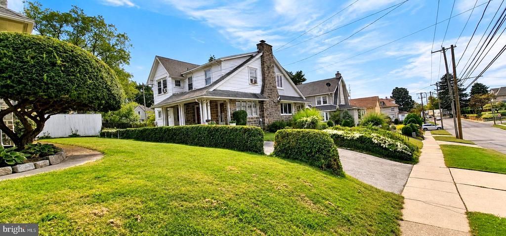 313 S STATE ROAD, UPPER DARBY, PA 19082