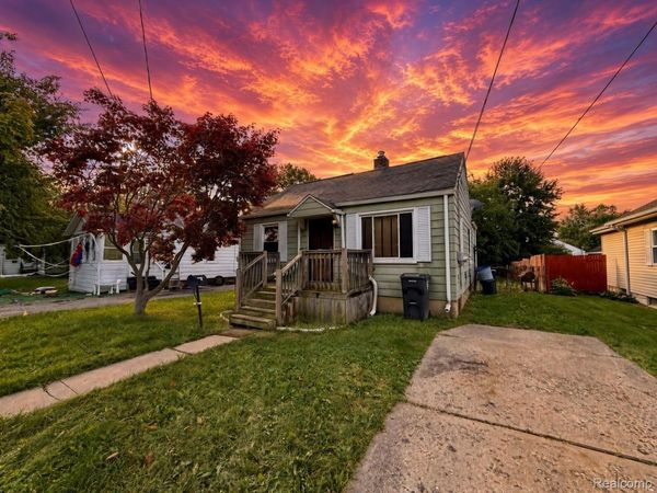 3301 Clairmont Street, Flint, Mi 48503