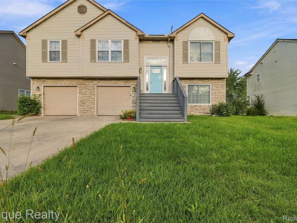 5063 Blue Spruce Drive W, Pittsfield Township, Mi 48197