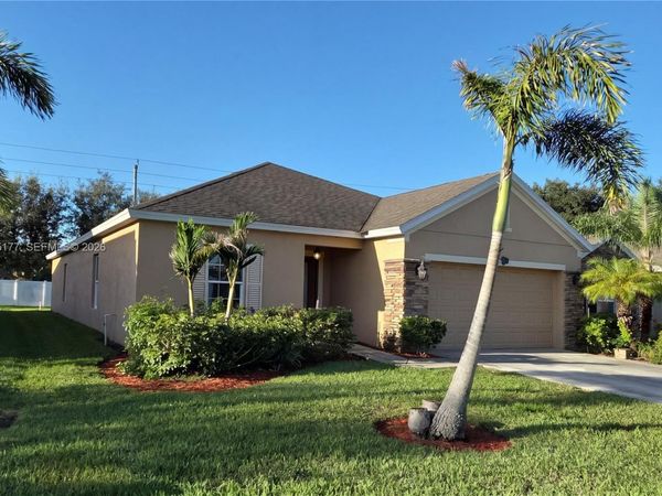 8195 Westfield Cir , Vero Beach, FL 32966