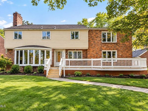 1754 N Cove Boulevard, Toledo, OH 43606