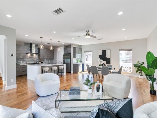1921 California Drive, Unit 4, Dallas, TX 75204