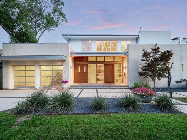 6446 Prestonshire Lane, Dallas, TX 75225