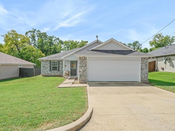 541 Foster, Canton, TX 75103