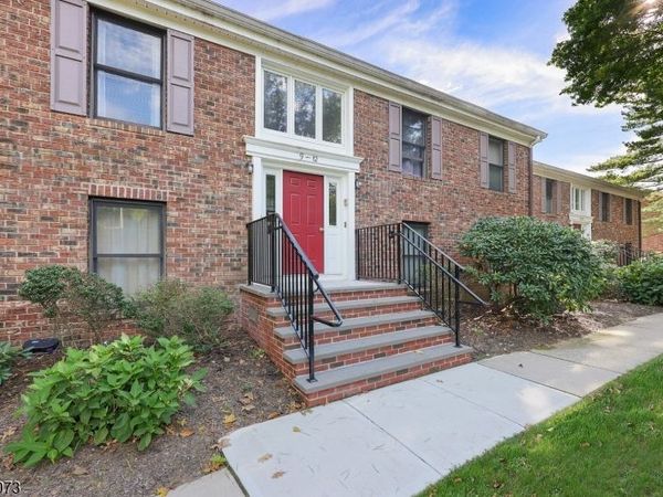 11 Sunrise Drive, Long Hill, NJ 07933