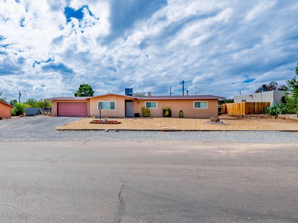 1115 Cielo Vista Del Norte, Corrales, NM 87048