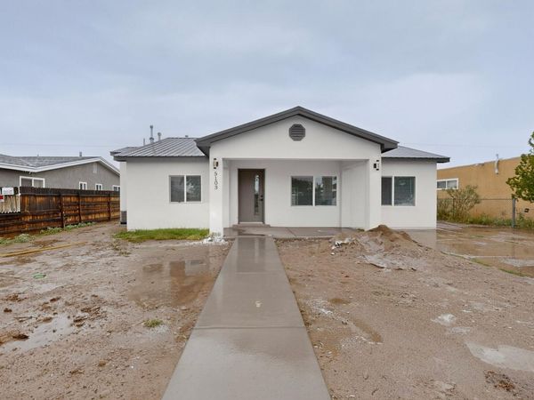 5103 San Luis Place NW, Albuquerque, NM 87107