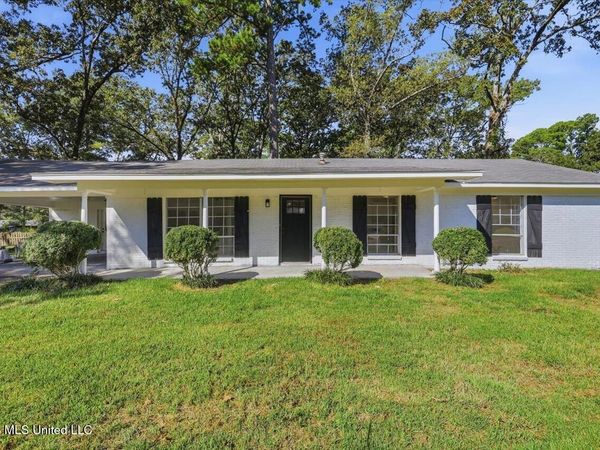 229 Bruin Avenue, Pearl, MS 39208