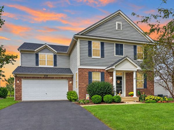 239 Bluegrass Parkway , Oswego, IL 60543