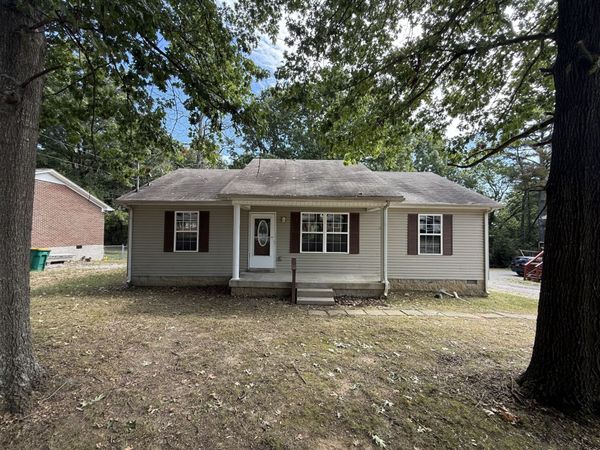685 Douglas Ave , Lewisburg, TN 37091