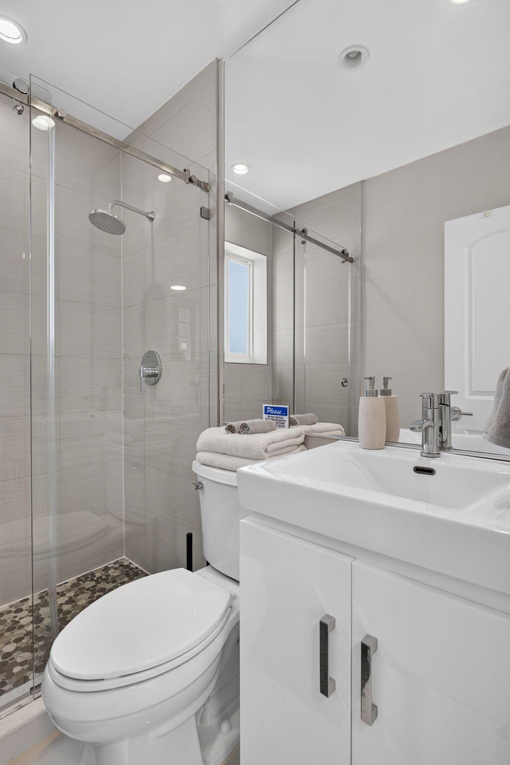 1705 N Riverside Drive, Unit 8, Pompano Beach, FL 33062 Photo