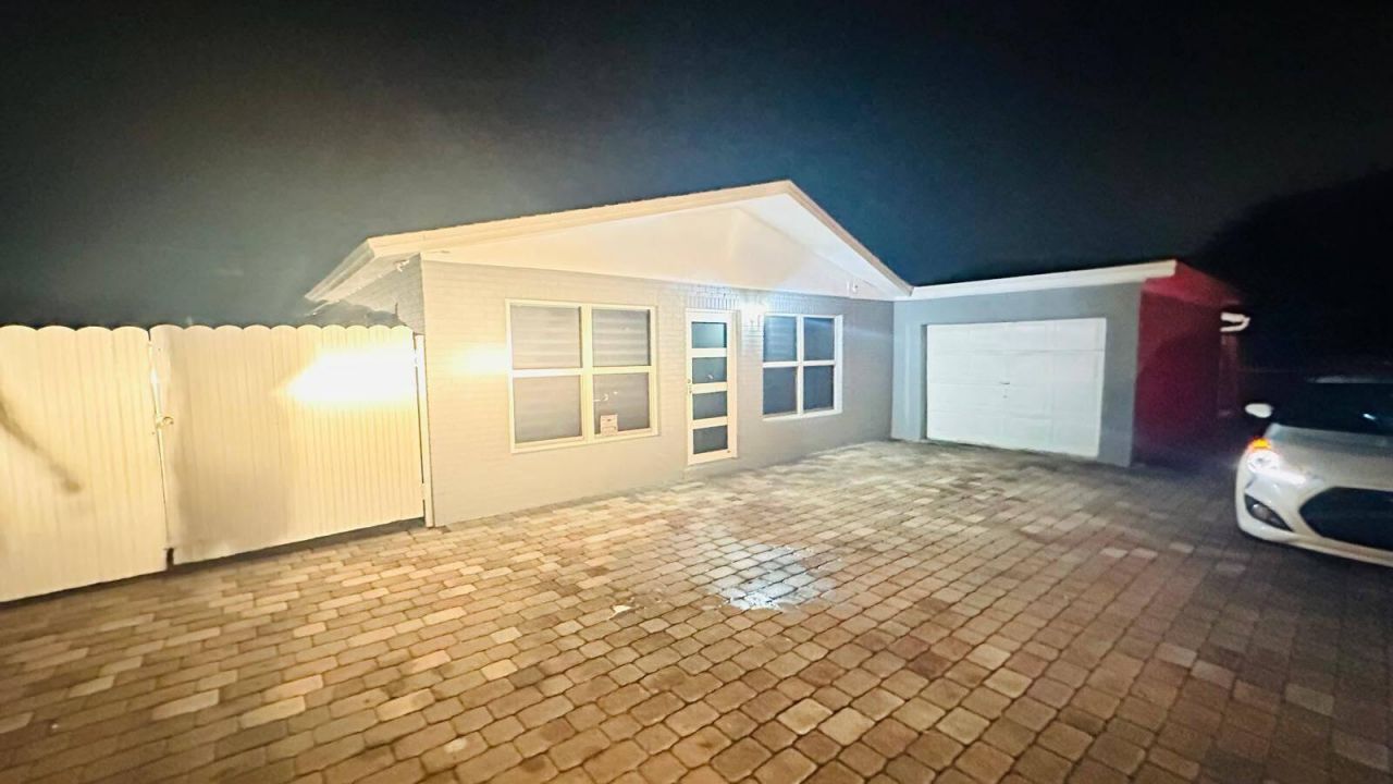 872 Harth Drive, West Palm Beach, FL 33415 Photo