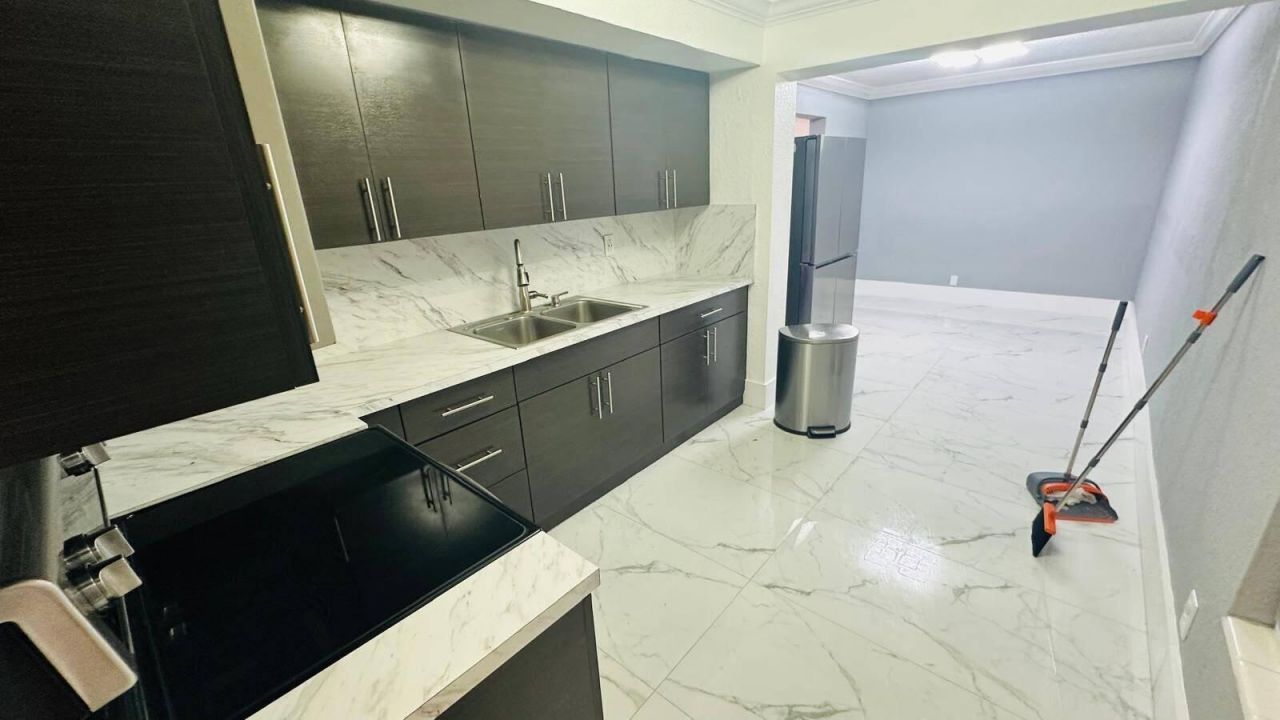 872 Harth Drive, West Palm Beach, FL 33415 Photo
