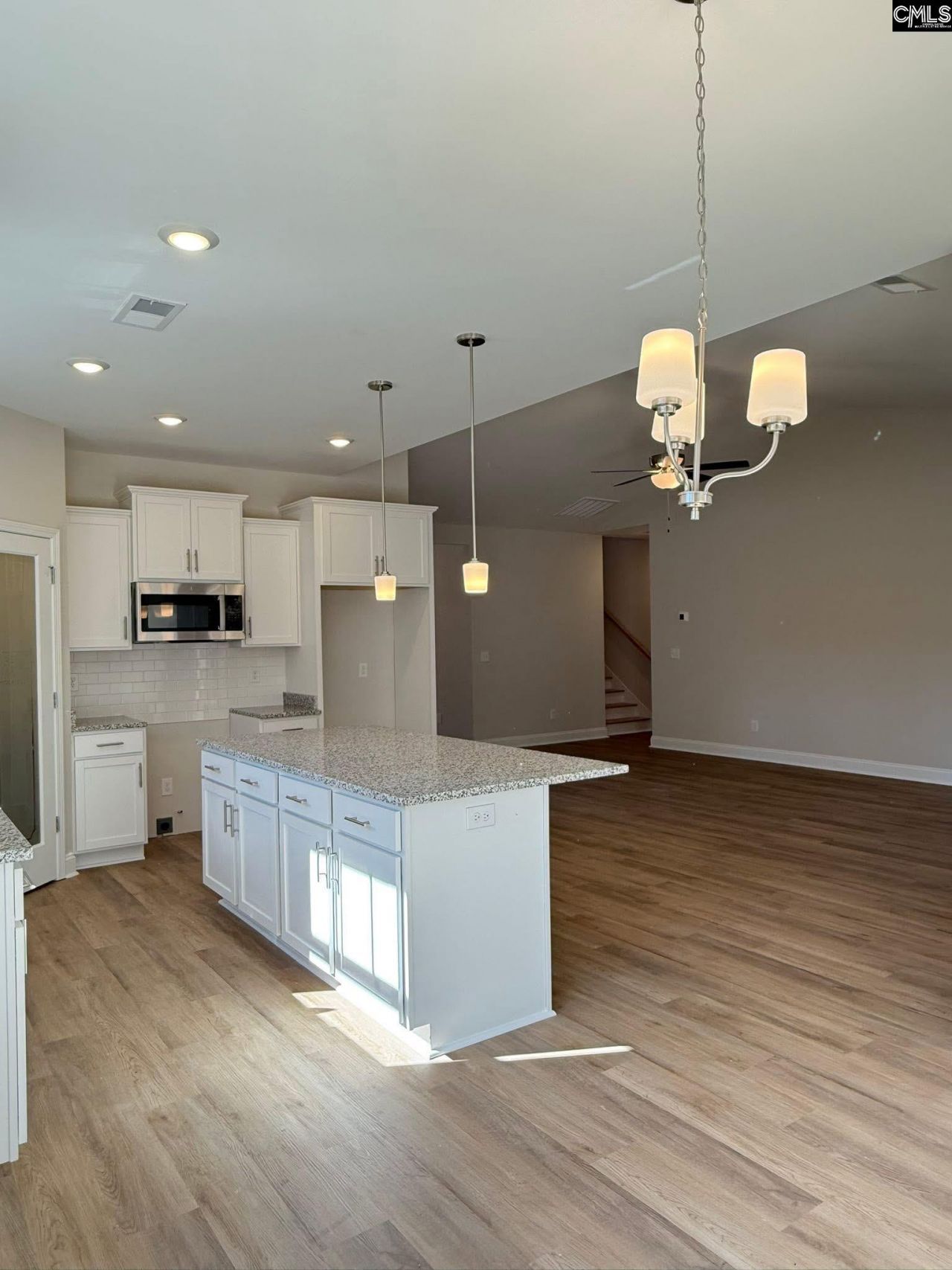110 S Cub Lane Photo 34