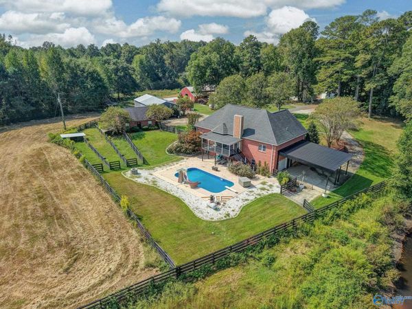 752 NE 12th Way, Arab, AL 35016