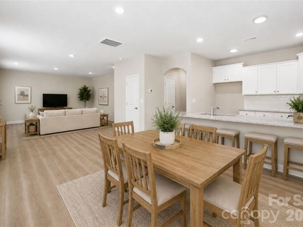 8908 Sawyer Run Court , Charlotte, NC 28215