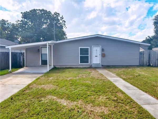 440 W BUTTERFLY Circle , Terrytown, LA 70056