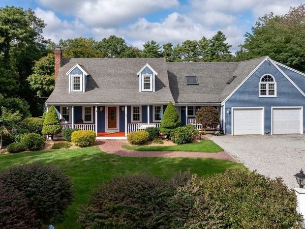 55 Bay Farm Drive, Plymouth, MA 02360