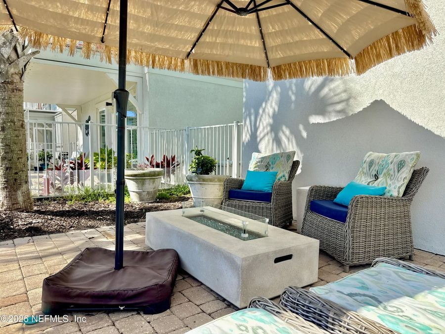 Property Image 100