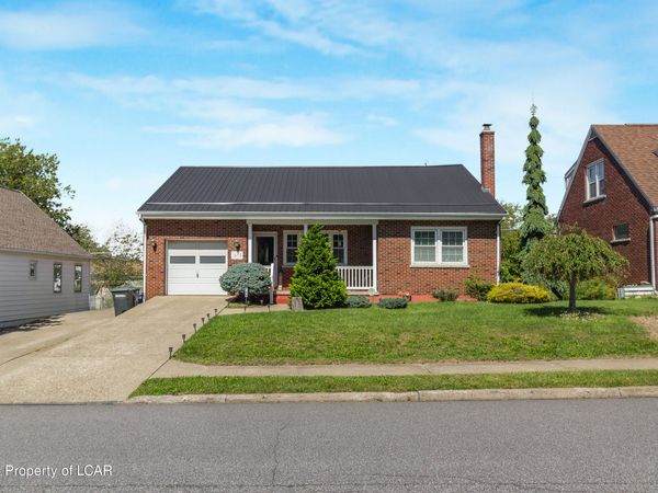 521 Muir Avenue, Hazleton, PA 18201