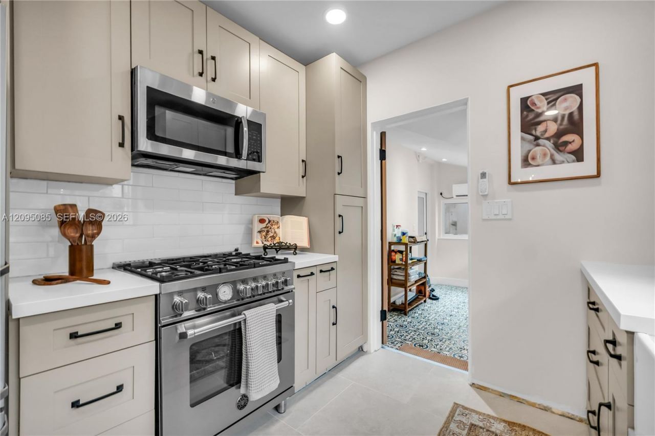 467 NE 55th Ter, Miami, FL 33137 Photo