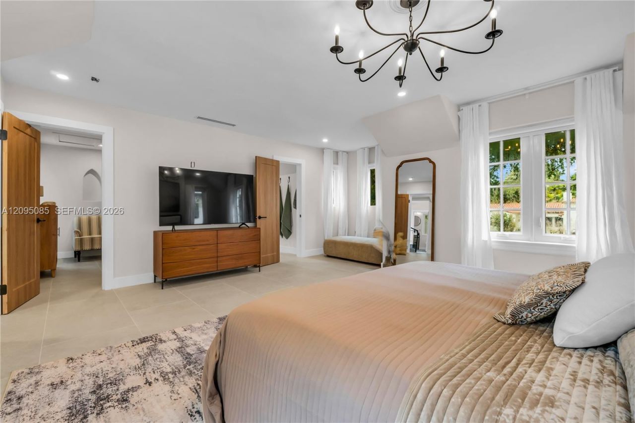 467 NE 55th Ter, Miami, FL 33137 Photo