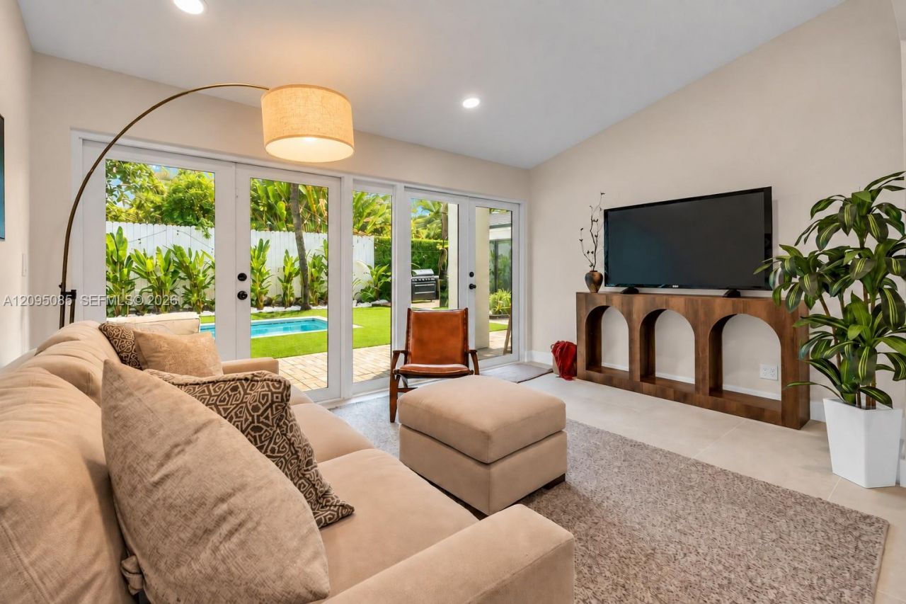 467 NE 55th Ter, Miami, FL 33137 Photo