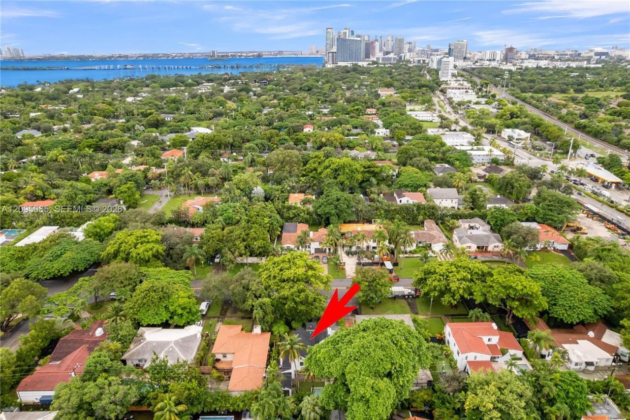 467 NE 55th Ter, Miami, FL 33137 Photo