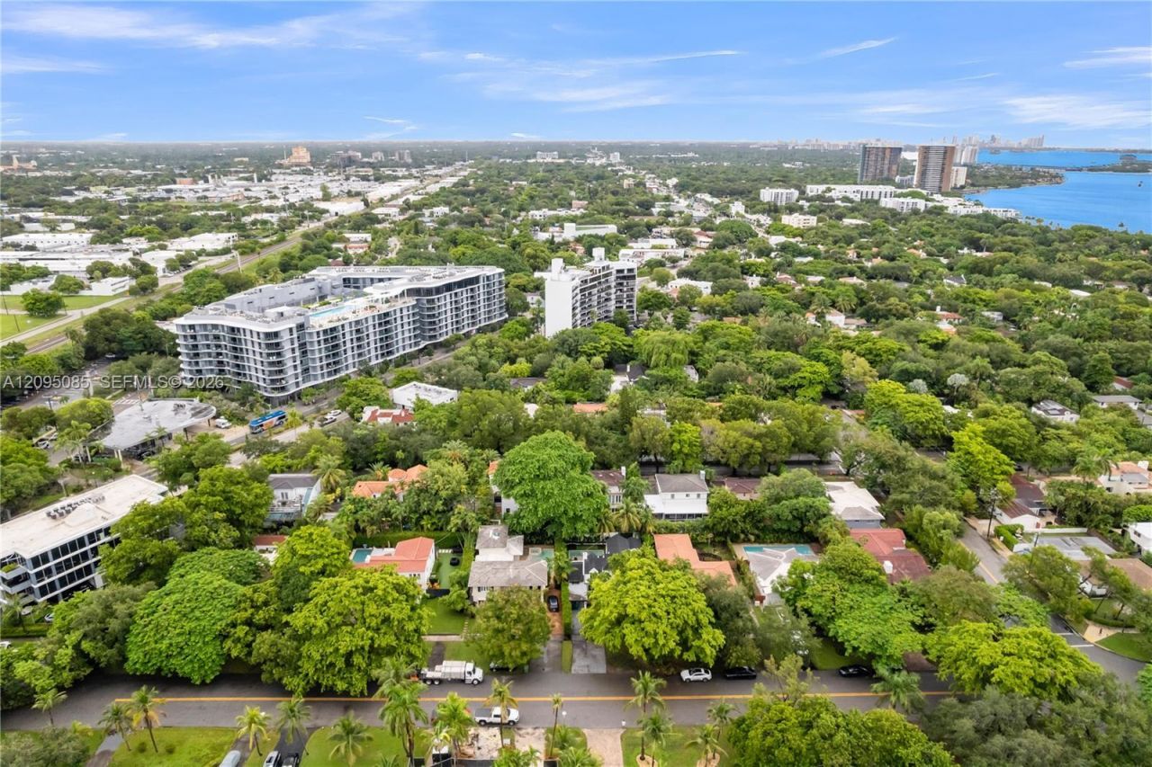 467 NE 55th Ter, Miami, FL 33137 Photo