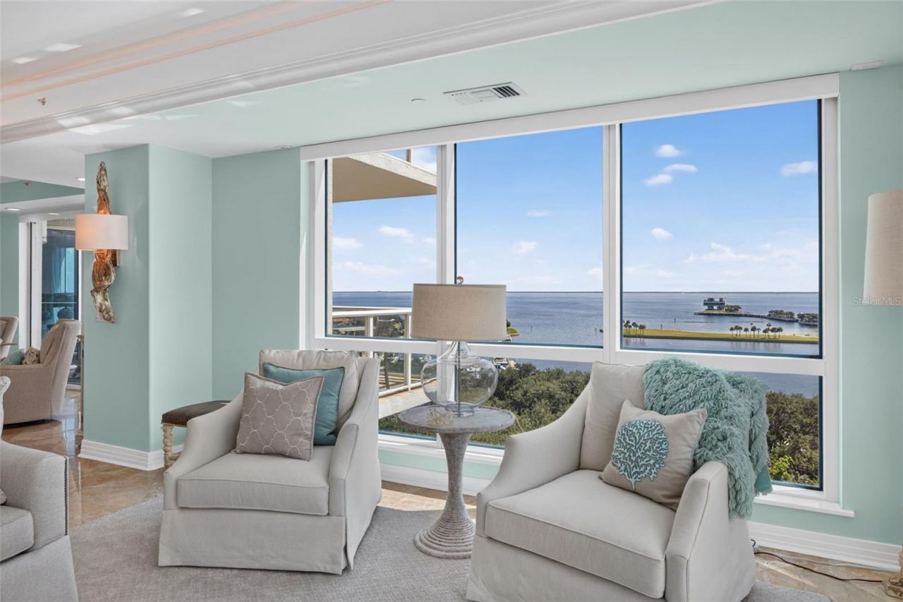 400 Beach Drive Ne, Unit 1004, Saint Petersburg, FL 33701 Photo