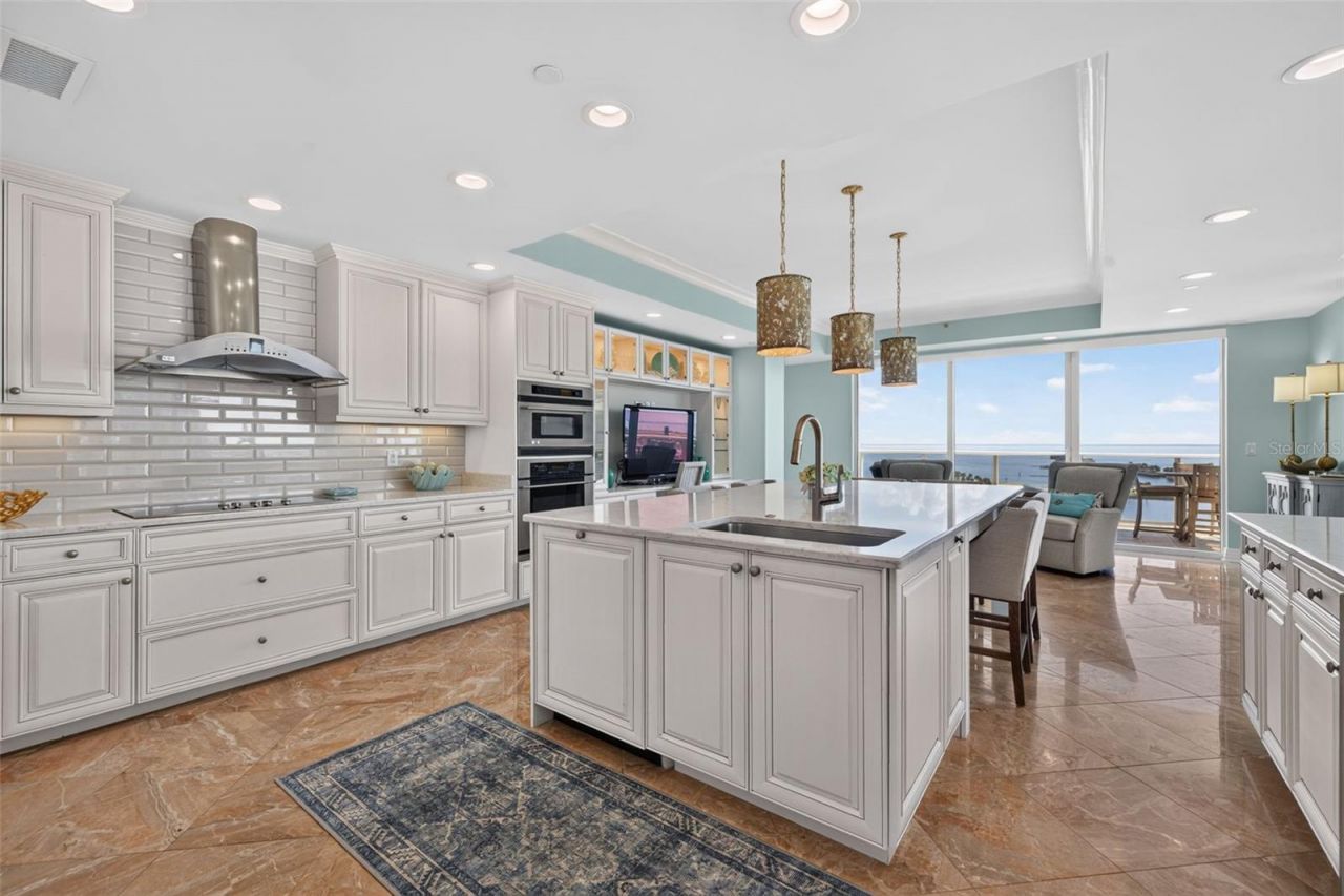 400 Beach Drive Ne, Unit 1004, Saint Petersburg, FL 33701 Photo