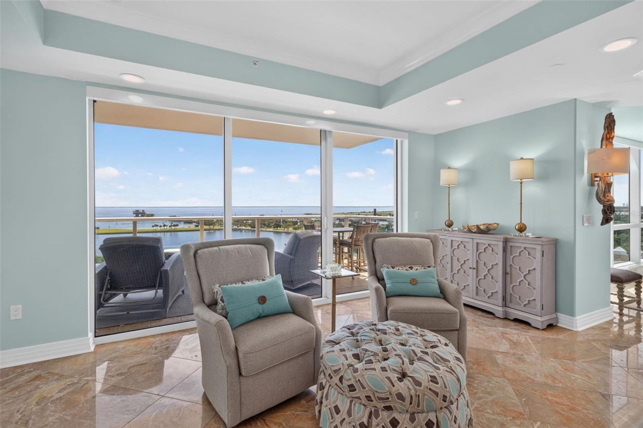 400 Beach Drive Ne, Unit 1004, Saint Petersburg, FL 33701 Photo