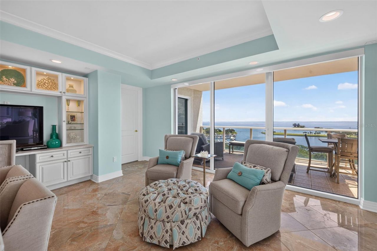 400 Beach Drive Ne, Unit 1004, Saint Petersburg, FL 33701 Photo